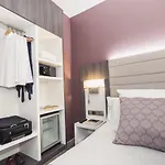 Ronda Lesseps Hotel