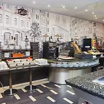 Ronda Lesseps Hotel