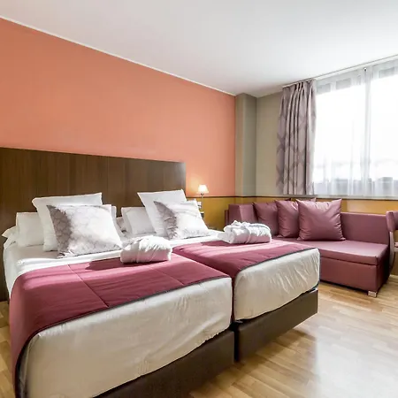 Szálloda Ronda Lesseps 4*
