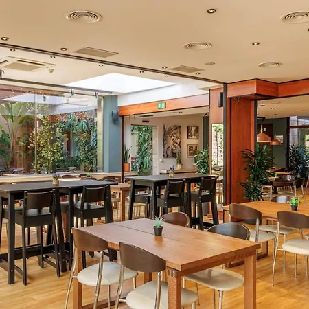 Otel Ronda Lesseps Barselona