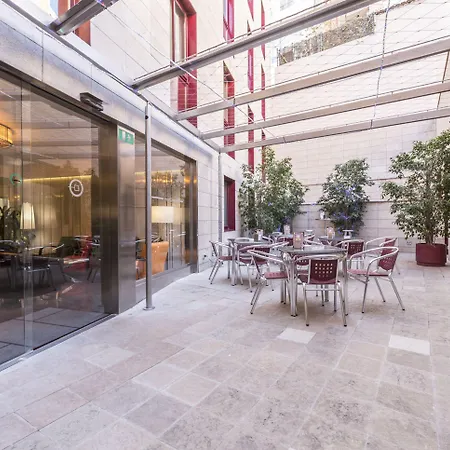 Ronda Lesseps Hotel 4*