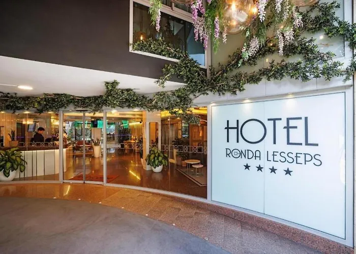 Отель Ronda Lesseps 4*